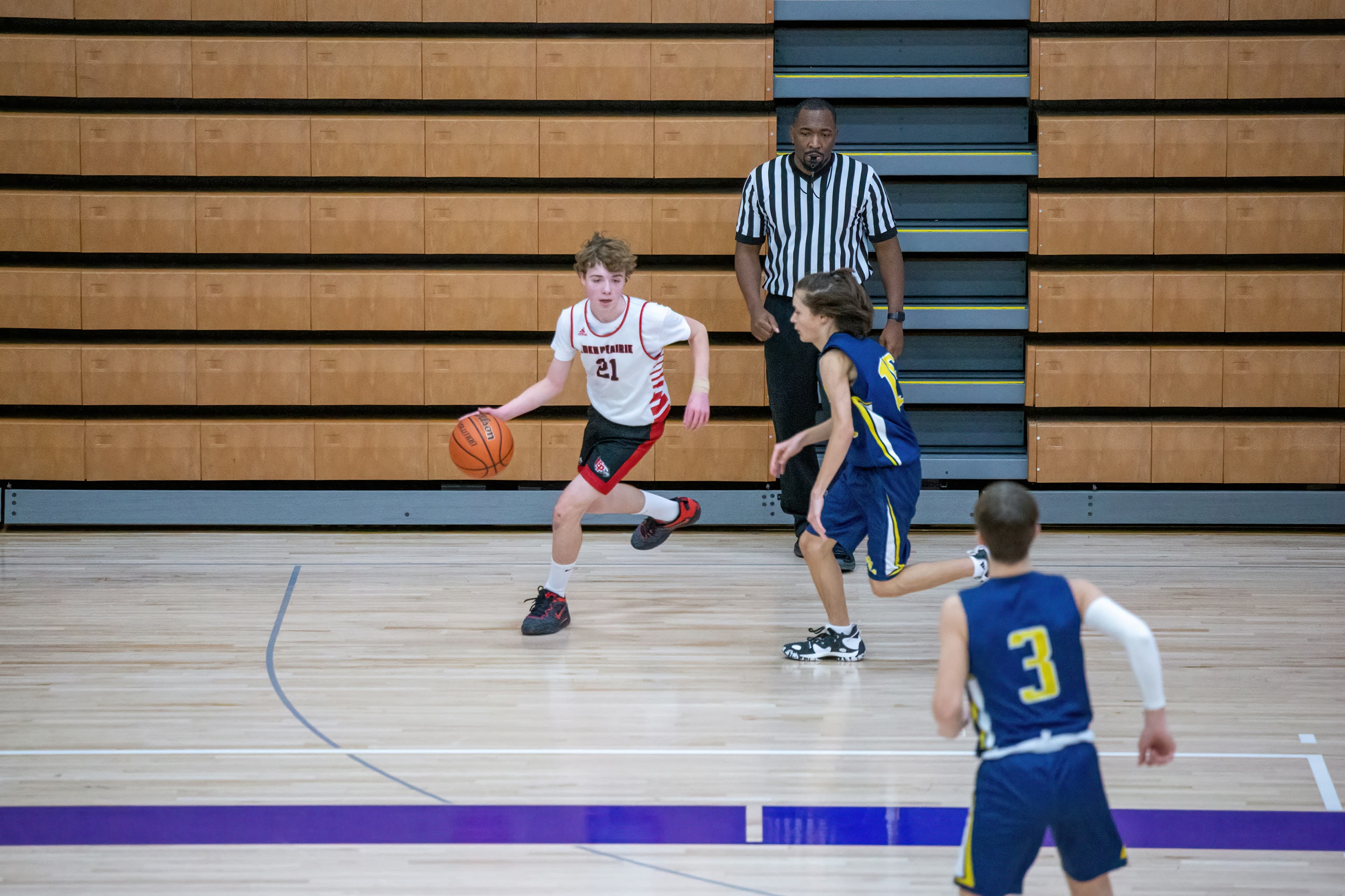Youth basketball training in Winnipeg with Vision Elite Academy coaches